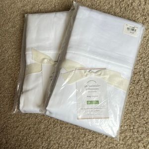 4-PB Essentials King Pillowcases